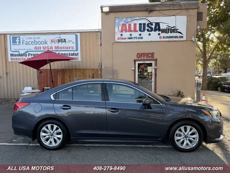 2017 Subaru Legacy 2.5i Premium's photo