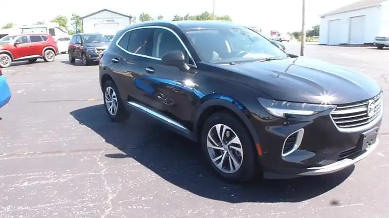 2023 Buick Envision Essence FWD's photo