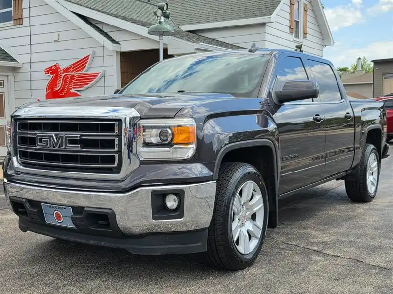2015 GMC Sierra 4WD Crew Cab SLE SWB's photo