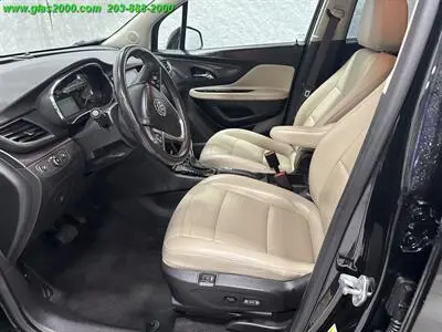 2020 Buick Encore Essence AWD photo 3