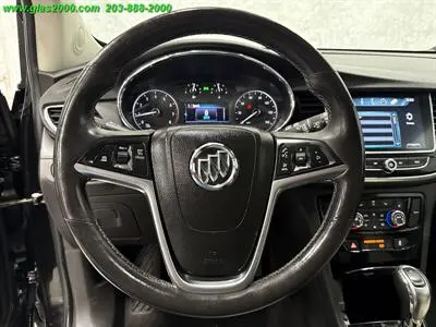2020 Buick Encore Essence AWD photo 4