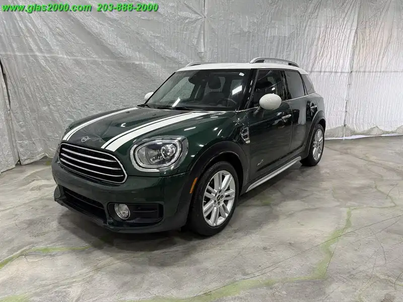 2019 MINI Countryman Cooper ALL4 Signature's photo