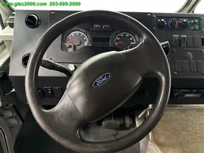 2014 Ford E-Series undefined photo 4