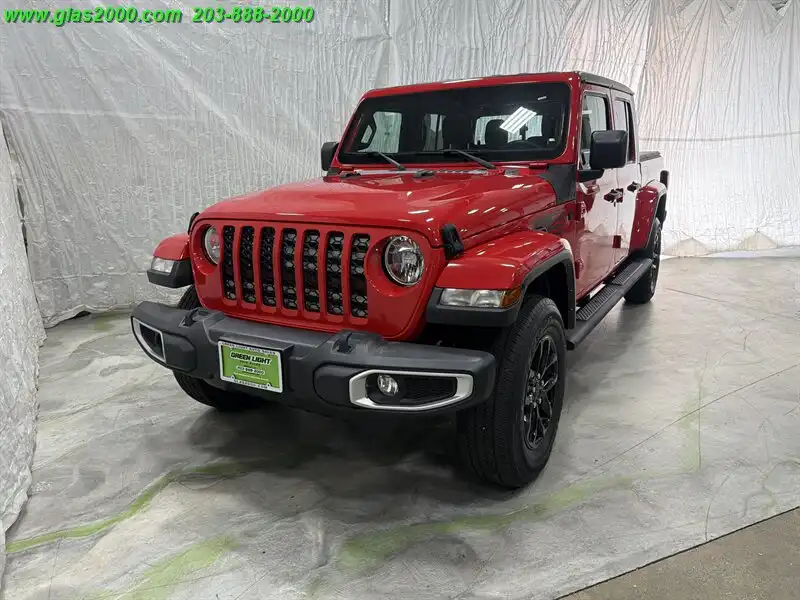 2021 Jeep Gladiator Sport S's photo