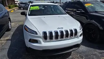 2015 Jeep Cherokee Sport photo 5