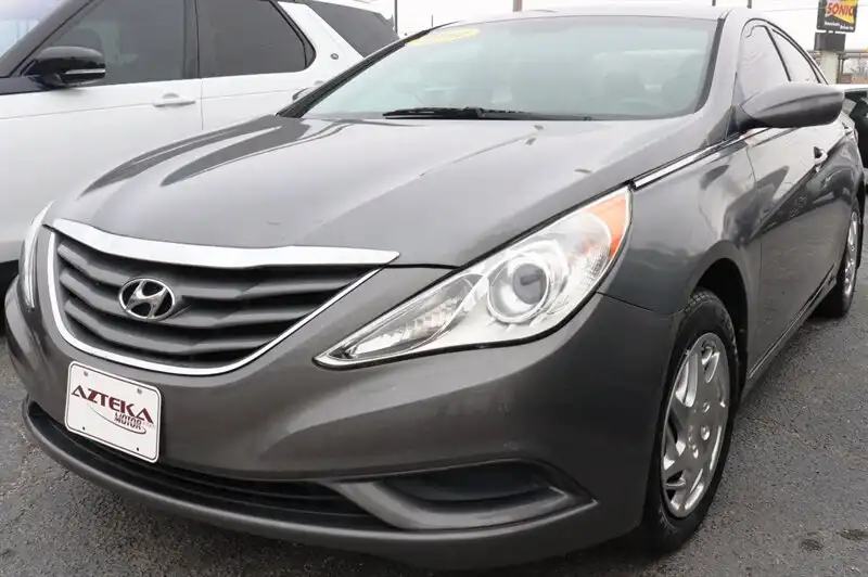 2012 Hyundai Sonata GLS I4 A/T's photo