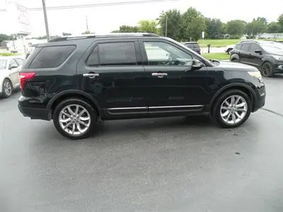 2015 Ford Explorer XLT photo 4