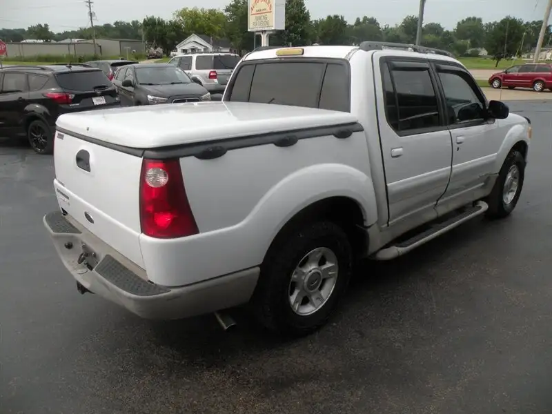 2002 Ford Explorer Value Auto's photo