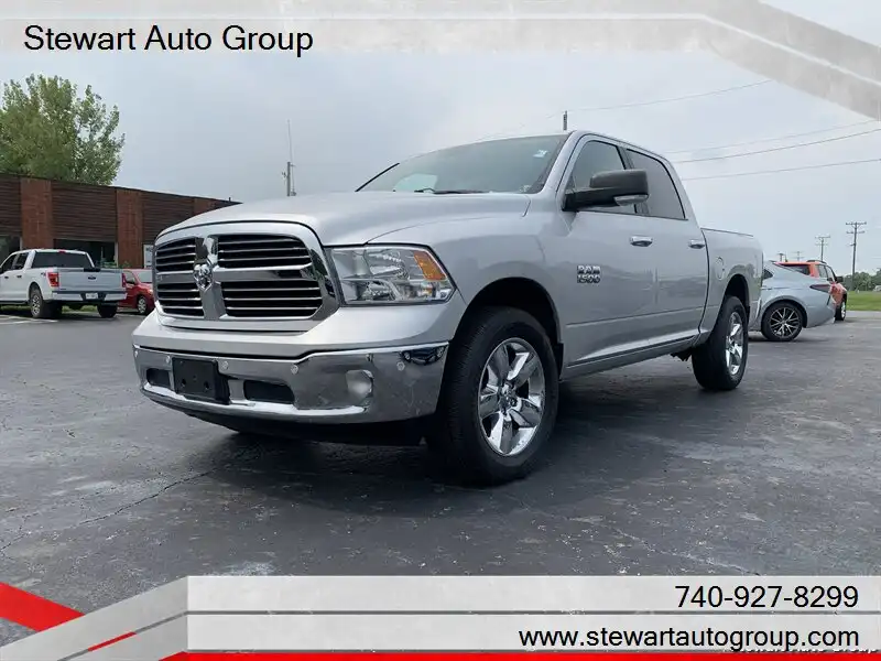 2016 RAM 1500 Big Horn 4x4 Crew Cab 5'7's photo