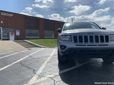 2017 Jeep Compass 75th Anniversary Edition 4X4 photo 4