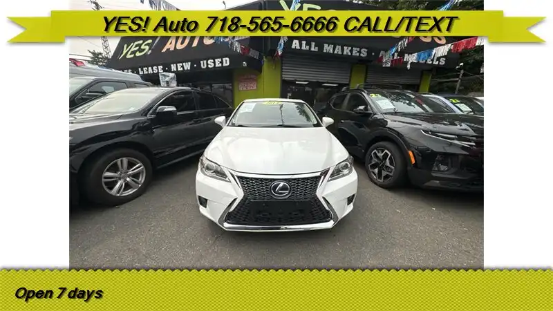 2014 Lexus CT 200h 200h's photo