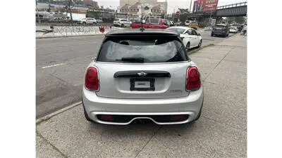 2015 MINI Cooper S photo 5