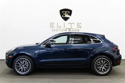 2015 Porsche Macan S photo 2