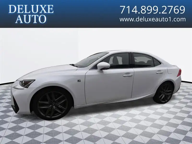 2017 Lexus IS 350 200t's photo