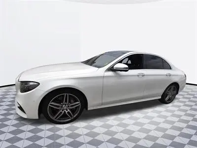 2017 Mercedes-Benz E-Class E300 photo 4