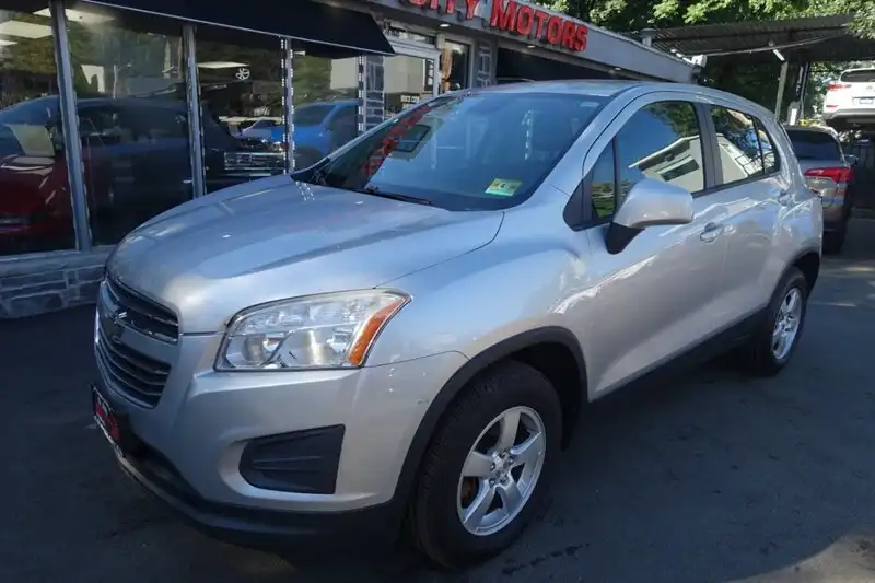 2016 Chevrolet Trax LS AWD's photo