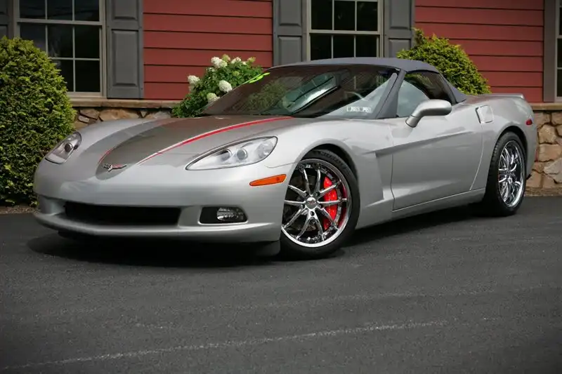 2005 Chevrolet Corvette Convertible's photo