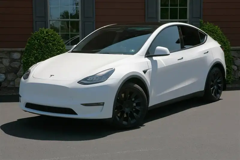 2021 Tesla Model Y Long Range Dual Motor All-Wheel Drive's photo