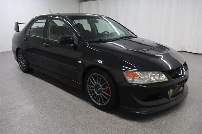 2003 Mitsubishi Lancer Evolution's photo