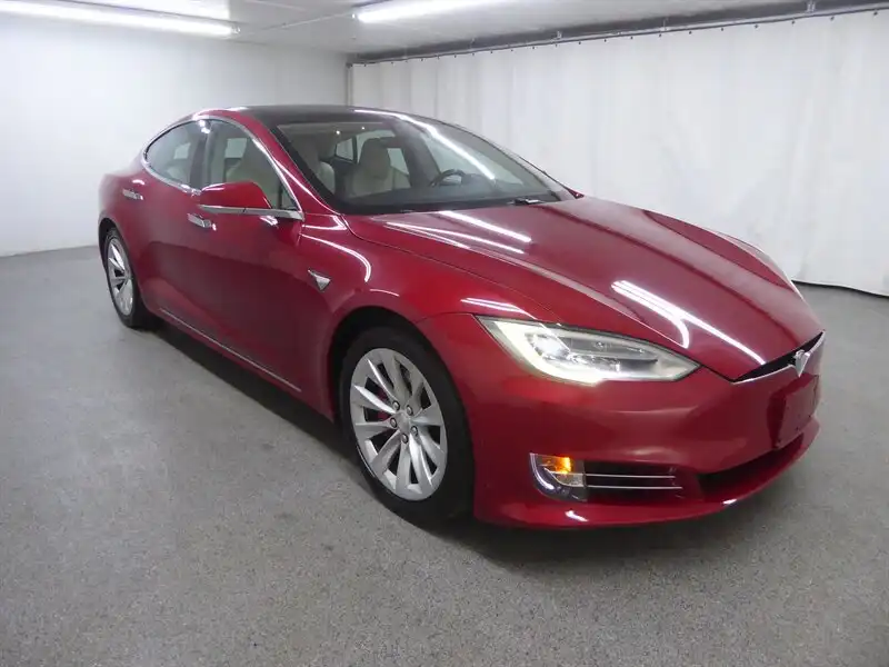 2019 Tesla Model S 100D's photo