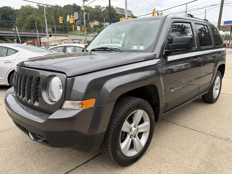 2016 Jeep Patriot Latitude 4WD's photo