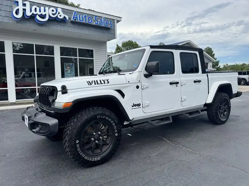 2024 Jeep Gladiator Willys's photo