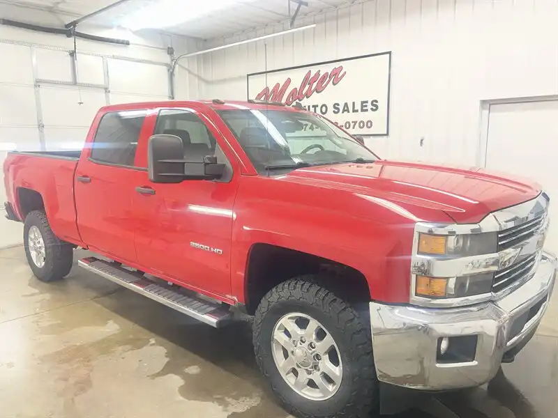 2015 Chevrolet Silverado HD 1LT 4WD Crew Cab Standard Box's photo