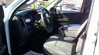 2013 RAM 1500 Express Quad Cab photo 4