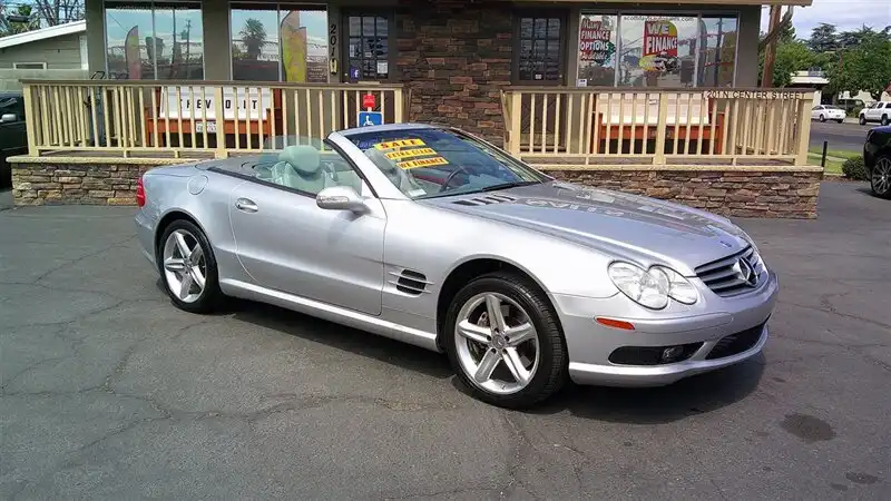 2003 Mercedes-Benz SL SL500's photo