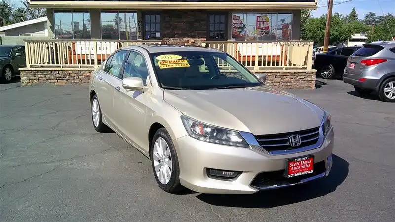 2015 Honda Accord EX-L V-6 Auto w/Navigation's photo