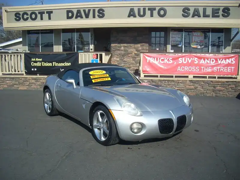 2009 Pontiac Solstice Base's photo
