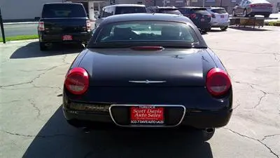 2002 Ford Thunderbird Deluxe photo 3