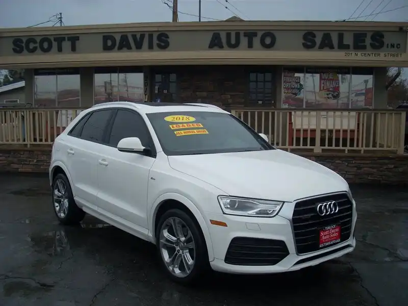 2018 Audi Q3 2.0T Premium Sport quattro's photo