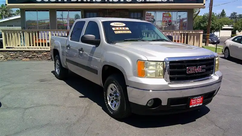 2008 GMC Sierra 2WD Crew Cab SL SWB's photo