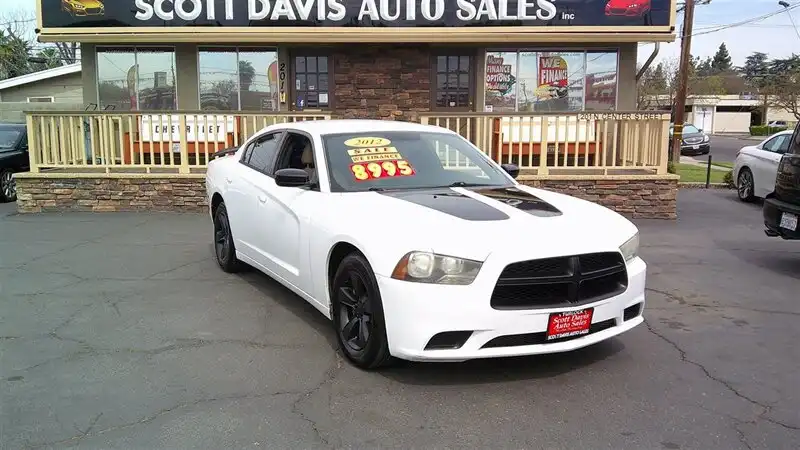 2012 Dodge Charger SE's photo