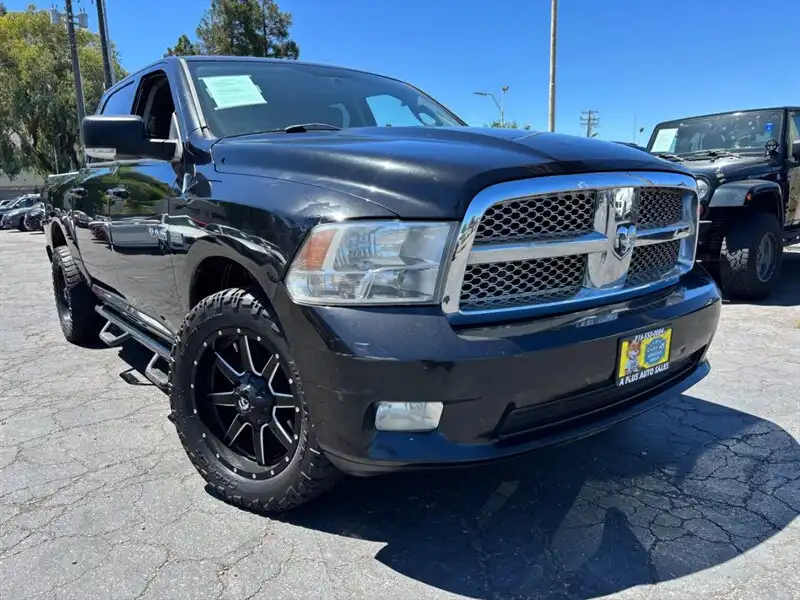 2009 Dodge Ram 1500 Sport 4x4 Crew Cab's photo
