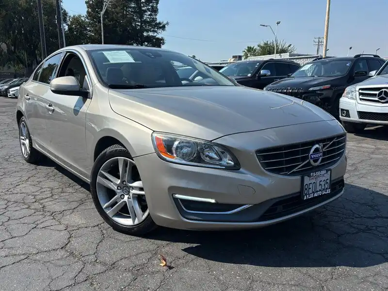 2015 Volvo S60 T5 Drive-E FWD Premier's photo