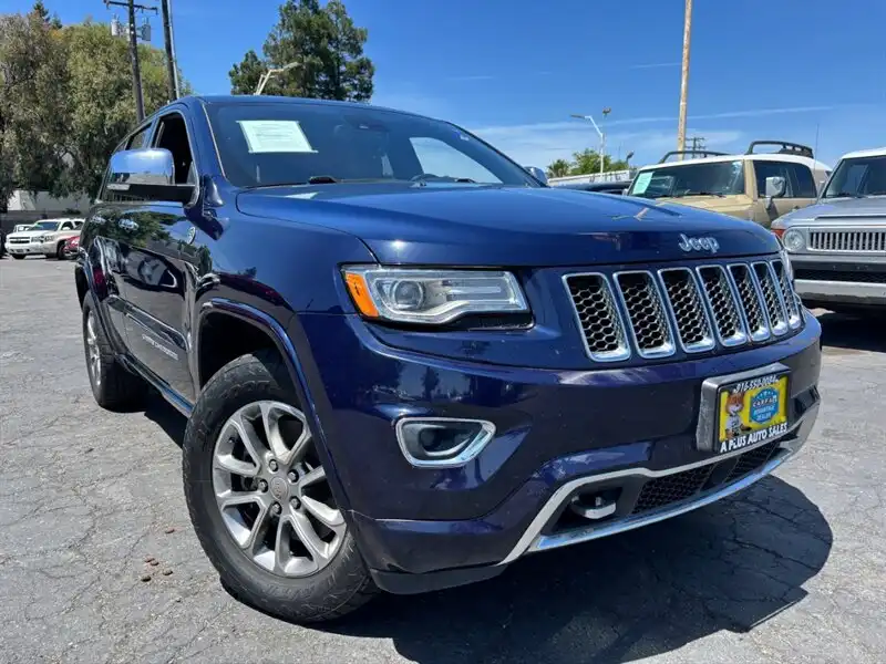 2015 Jeep Grand Cherokee Overland 4WD's photo