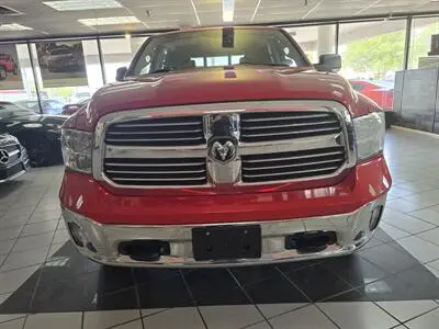 2015 RAM 1500 Big Horn/Lone Star 4x4 Crew Cab photo 2