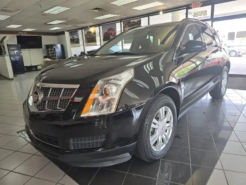 2010 Cadillac SRX FWD Base's photo