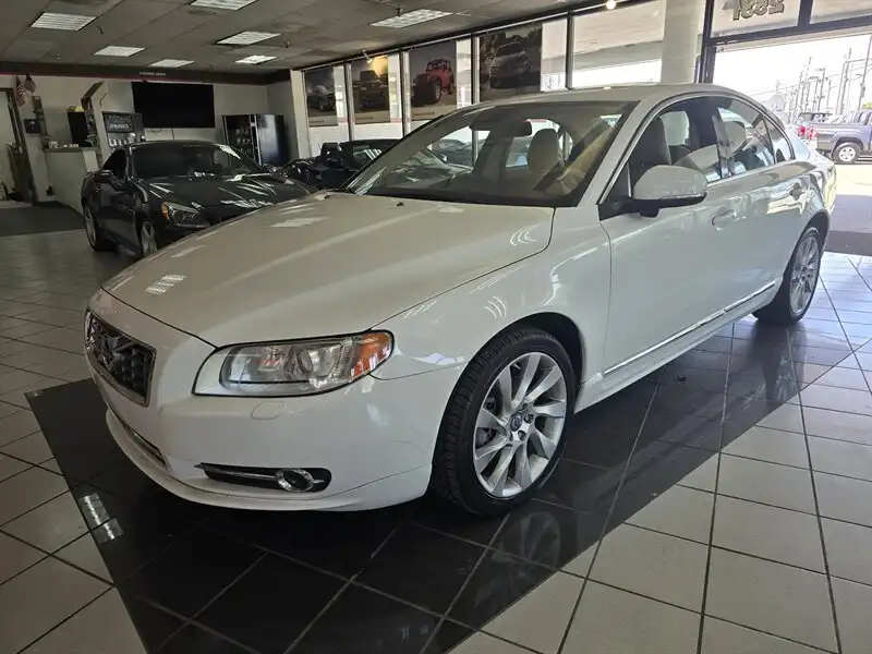 2013 Volvo S80 T6 AWD Auto's photo