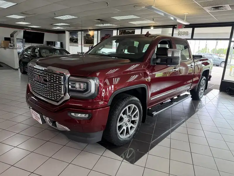 2016 GMC Sierra 4WD Crew Cab Short Box's photo