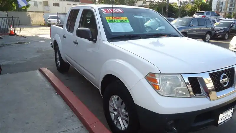 2011 Nissan Frontier 4.0 S Crew Cab 4X2 AT's photo