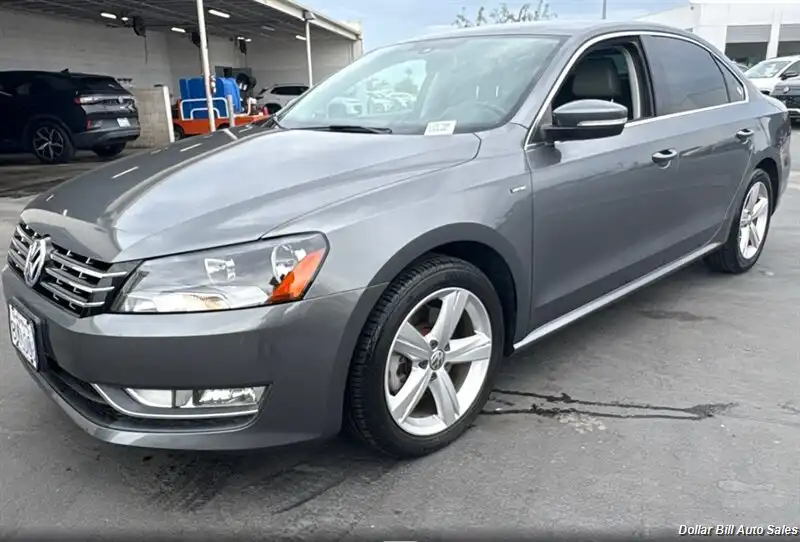 2015 Volkswagen Passat 1.8T S DSG PZEV's photo