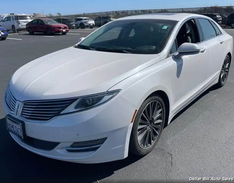 2016 Lincoln MKZ Hybrid photo 1