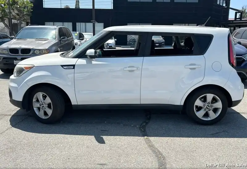 2018 Kia Soul 1.6L Base 6 A/T's photo