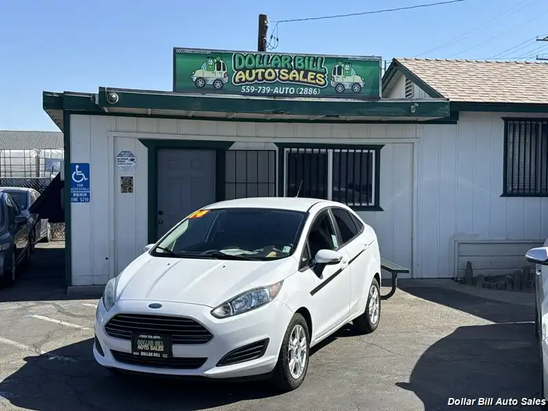 2014 Ford Fiesta SE Sedan's photo