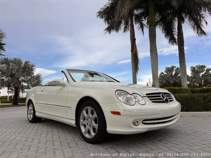 2004 Mercedes-Benz CLK-Class CLK320 Cabriolet's photo