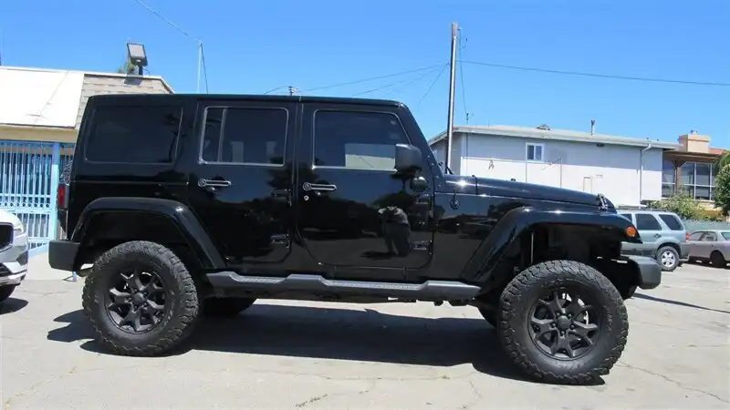 2018 Jeep Wrangler Sahara's photo