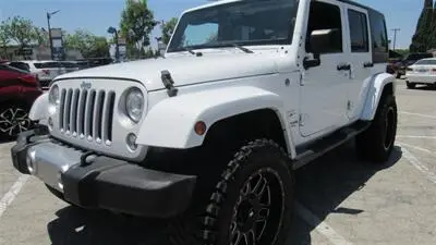 2017 Jeep Wrangler Sahara photo 3